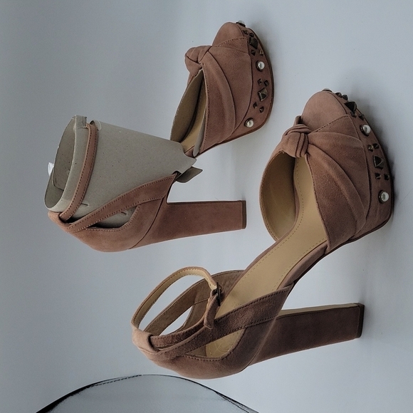 Guess Kenzie2 light pink suede peep toe heels 8.5 - Picture 3 of 11